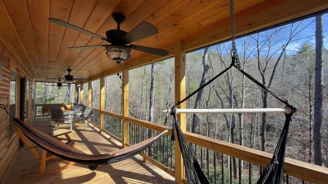 29 Oak Hill Drive, Murphy, NC 28906