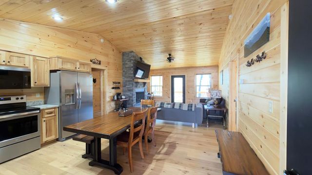 29 Oak Hill Drive, Murphy, NC 28906