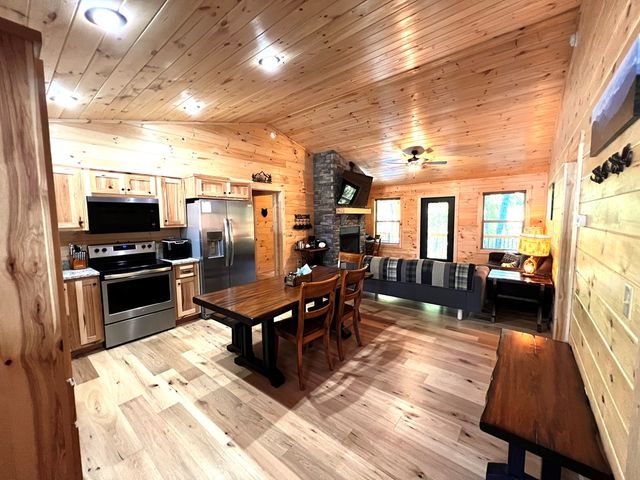 29 Oak Hill Drive, Murphy, NC 28906