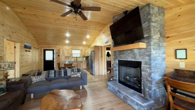 29 Oak Hill Drive, Murphy, NC 28906