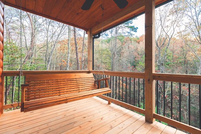 29 Oak Hill Drive, Murphy, NC 28906