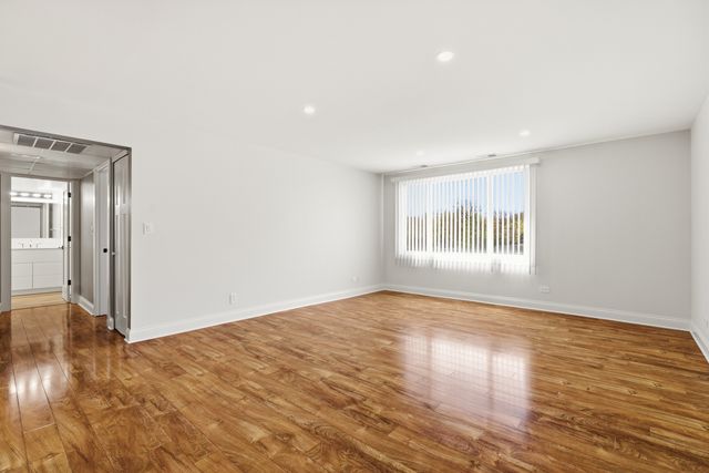 2600 Brookwood Way Drive 206A, Rolling Meadows, IL 60008