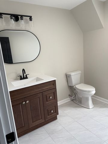 5910 S Michigan Avenue 1, Chicago, IL 60637