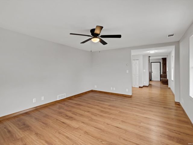 1301 E Eichel Avenue, Evansville, IN 47711