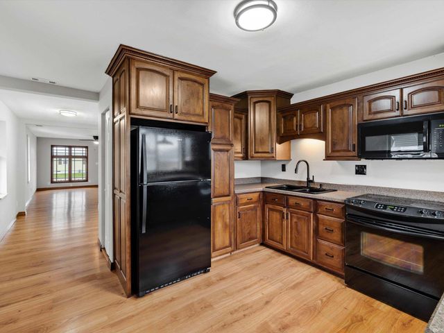 1301 E Eichel Avenue, Evansville, IN 47711