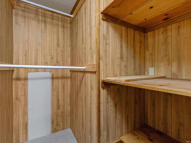 1301 E Eichel Avenue, Evansville, IN 47711