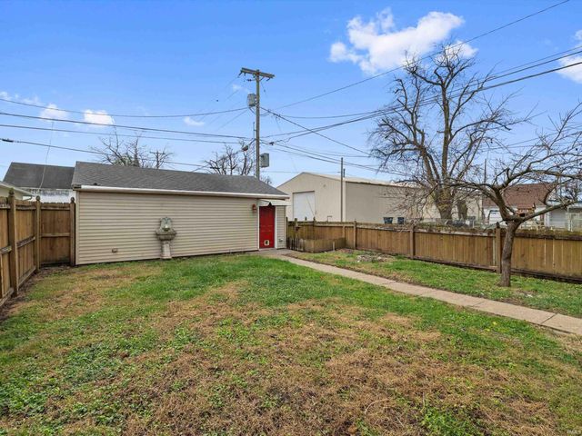 1301 E Eichel Avenue, Evansville, IN 47711