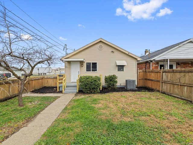 1301 E Eichel Avenue, Evansville, IN 47711