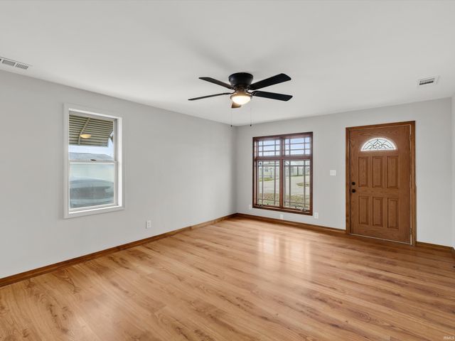 1301 E Eichel Avenue, Evansville, IN 47711