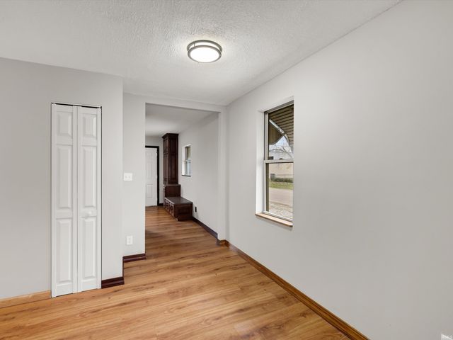 1301 E Eichel Avenue, Evansville, IN 47711