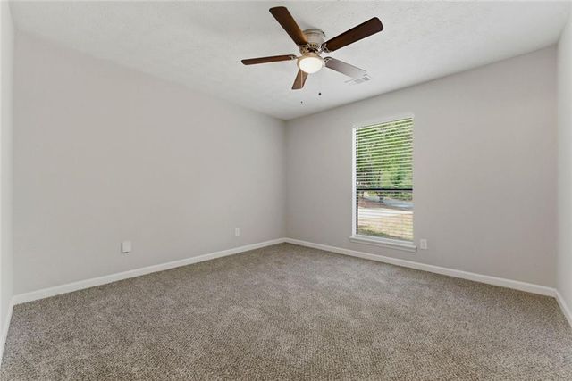1207 Woodstream Circle NW, Acworth, GA 30102