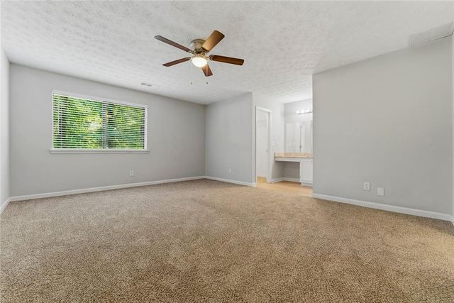 1207 Woodstream Circle NW, Acworth, GA 30102