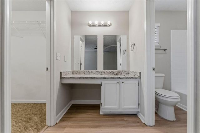 1207 Woodstream Circle NW, Acworth, GA 30102