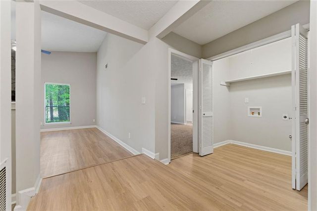 1207 Woodstream Circle NW, Acworth, GA 30102