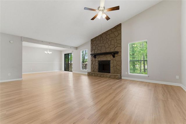 1207 Woodstream Circle NW, Acworth, GA 30102