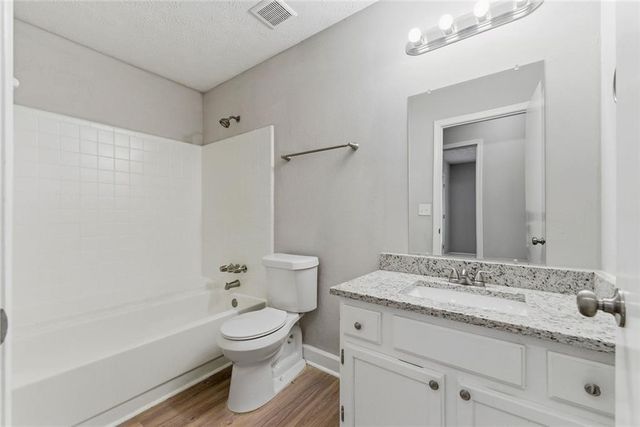 1207 Woodstream Circle NW, Acworth, GA 30102