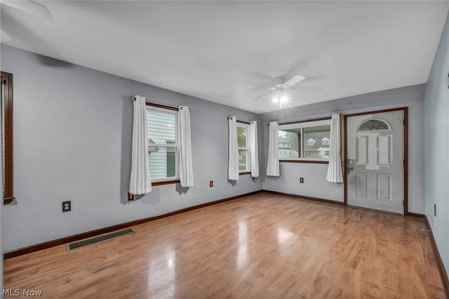 3943 Palm Avenue, Lorain, OH 44055