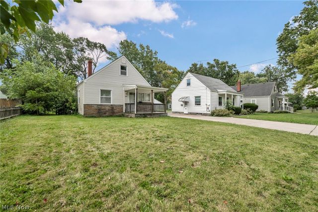 3943 Palm Avenue, Lorain, OH 44055
