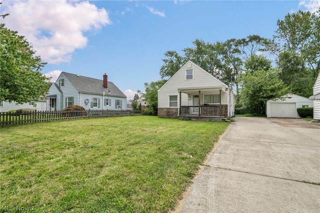 3943 Palm Avenue, Lorain, OH 44055