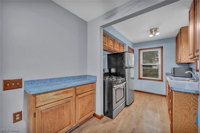 3943 Palm Avenue, Lorain, OH 44055