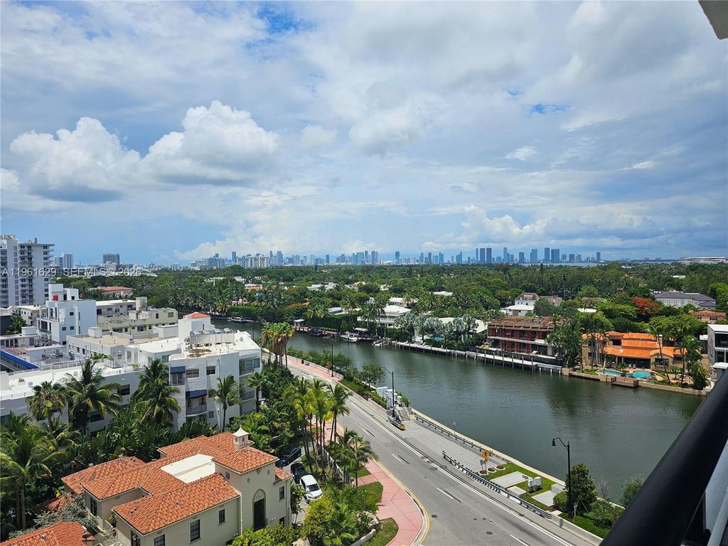 3200 Collins Ave 9-6, Miami Beach, FL 33140