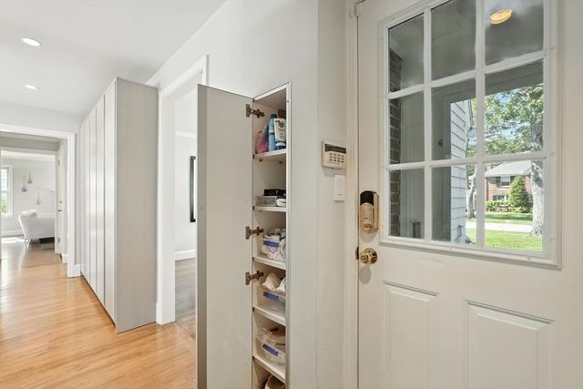 29 Englewood Rd, Longmeadow, MA 01106