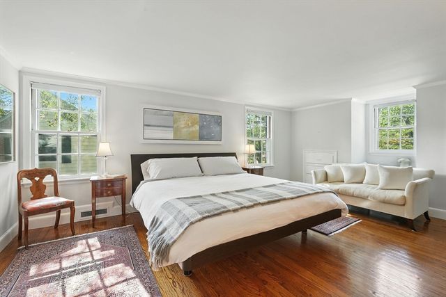 29 Englewood Rd, Longmeadow, MA 01106