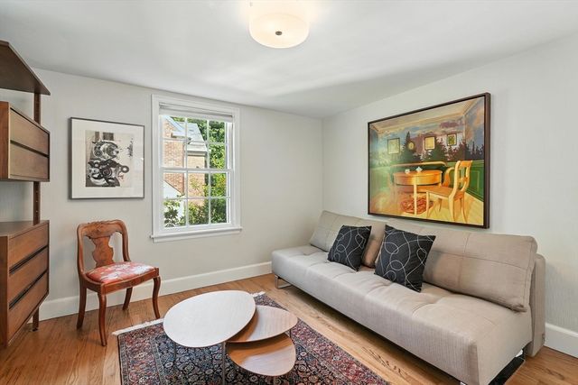 29 Englewood Rd, Longmeadow, MA 01106