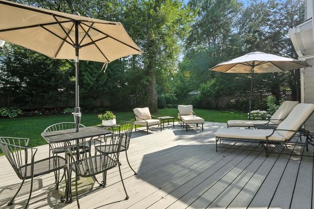 29 Englewood Rd, Longmeadow, MA 01106