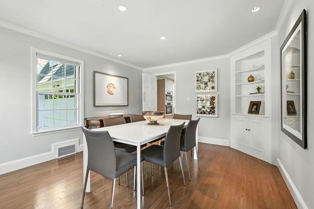 29 Englewood Rd, Longmeadow, MA 01106