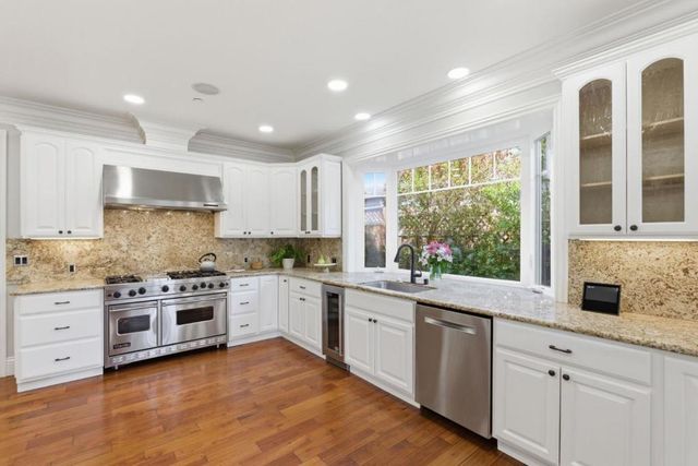 496 Summit Drive, Redwood City, CA 94062