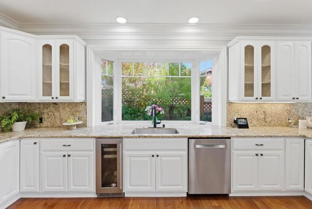 496 Summit Drive, Redwood City, CA 94062