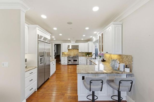 496 Summit Drive, Redwood City, CA 94062