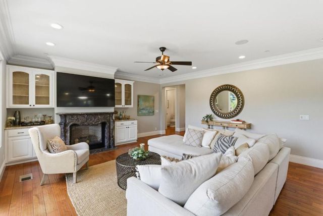 496 Summit Drive, Redwood City, CA 94062
