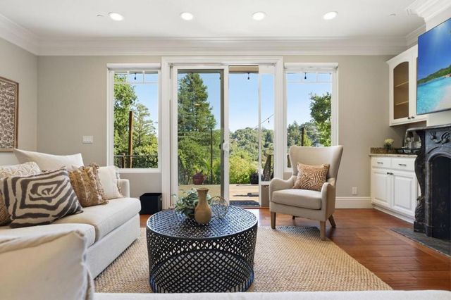 496 Summit Drive, Redwood City, CA 94062