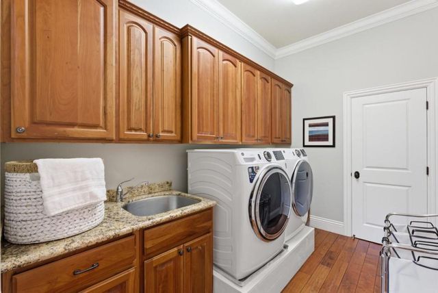 496 Summit Drive, Redwood City, CA 94062