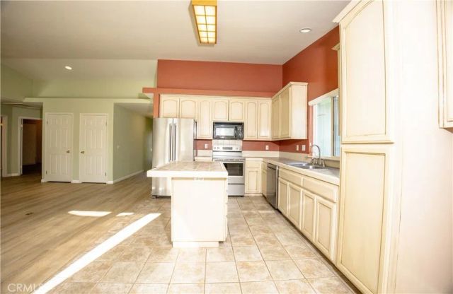 15518 Little Peak, Hidden Valley Lake, CA 95467
