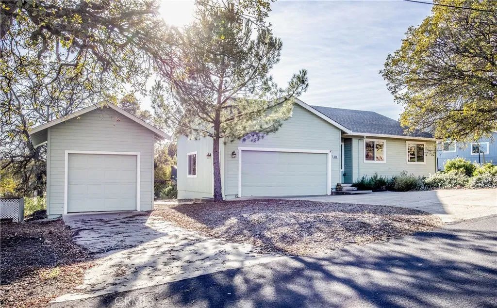 15518 Little Peak, Hidden Valley Lake, CA 95467