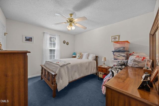 112 S Lakeside Drive, Smithfield, NC 27577