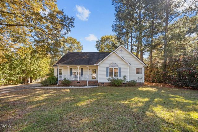 112 S Lakeside Drive, Smithfield, NC 27577
