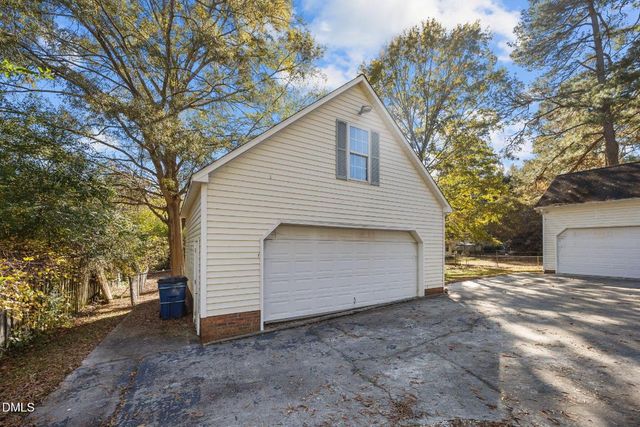 112 S Lakeside Drive, Smithfield, NC 27577