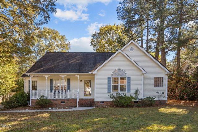 112 S Lakeside Drive, Smithfield, NC 27577