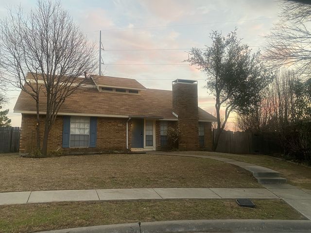 1110 Southwood Court, Lewisville, TX 75067