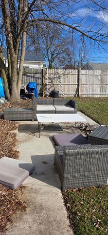 26014 Waldorf Street, Roseville, MI 48066