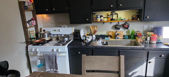 26014 Waldorf Street, Roseville, MI 48066