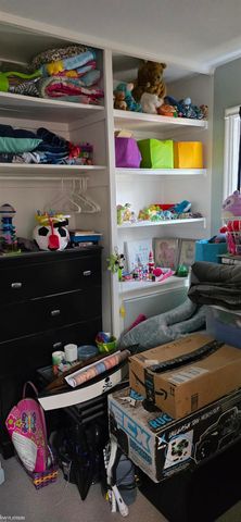26014 Waldorf Street, Roseville, MI 48066