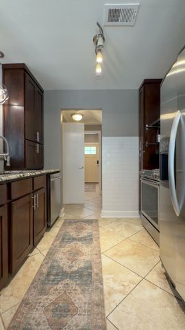 625 Trailwood Court, Garland, TX 75043