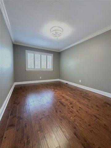 625 Trailwood Court, Garland, TX 75043