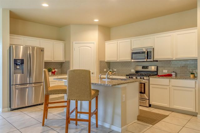 7225 Ranchito DR, Austin, TX 78744