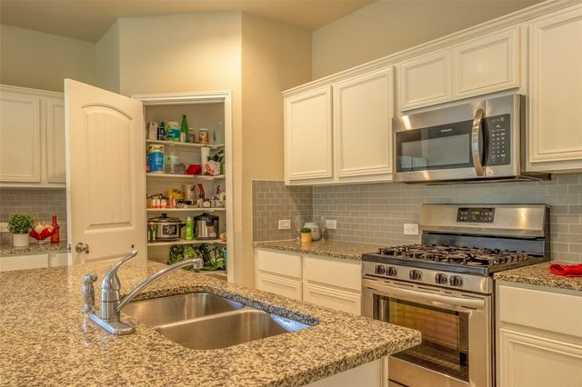 7225 Ranchito DR, Austin, TX 78744